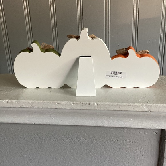 NWT- Welcome To Our Patch- Triple Wooden Pumpkin Sign w/ Easel Stand - Picture 9 of 17